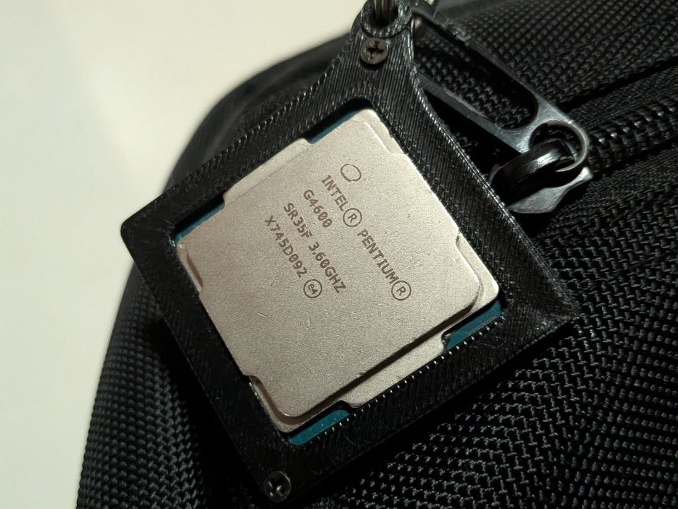 CoreKey - The Ultimate CPU Keychain Frame