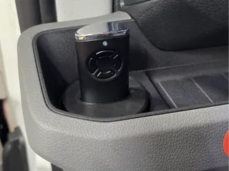 VW Crafter Getränkehalter Hörmann Graragendrücker