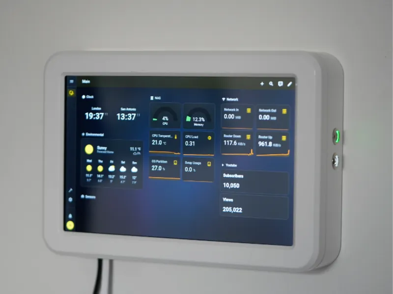 Elegant NAS (Zimaboard2)