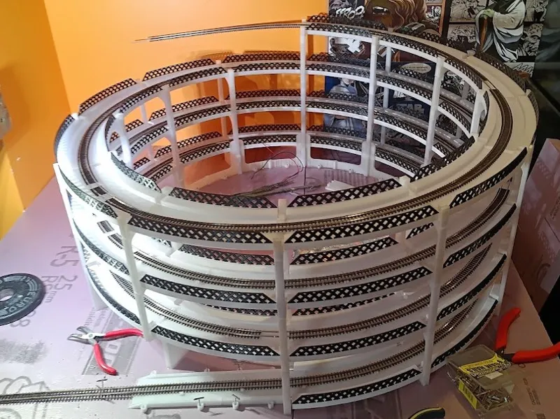HO/OO converted to 15"r 4" rise 4% incline N-Scale
