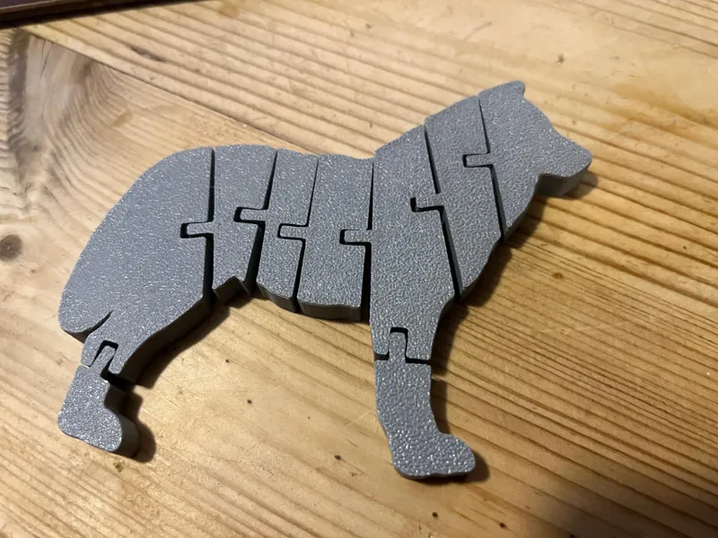 Wolf flexi toy