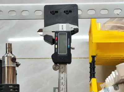 Vernier caliper angle steel holder