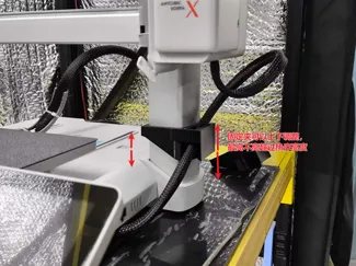 Kobra X 的 Z 轴线缆固定器