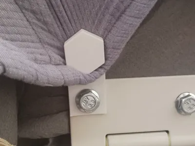 Sheet fastener for adjustable beds