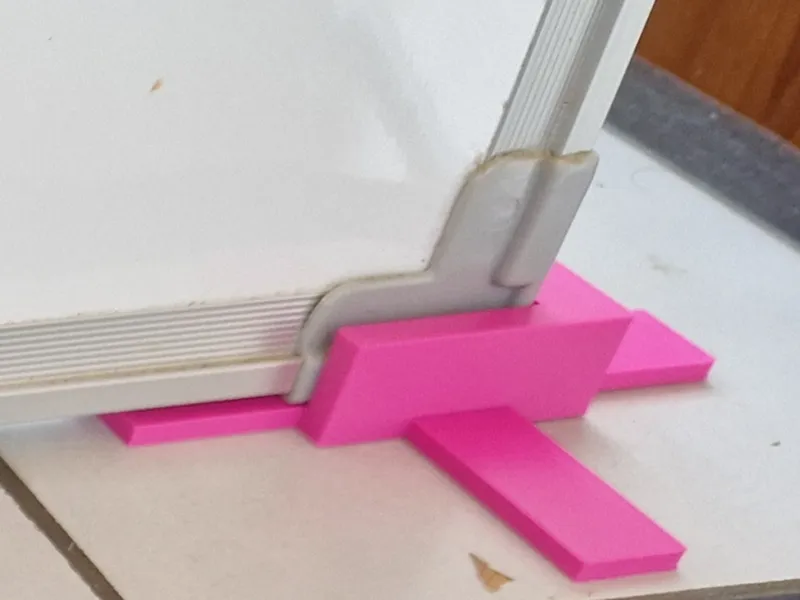 Standfuss für Magnettafel