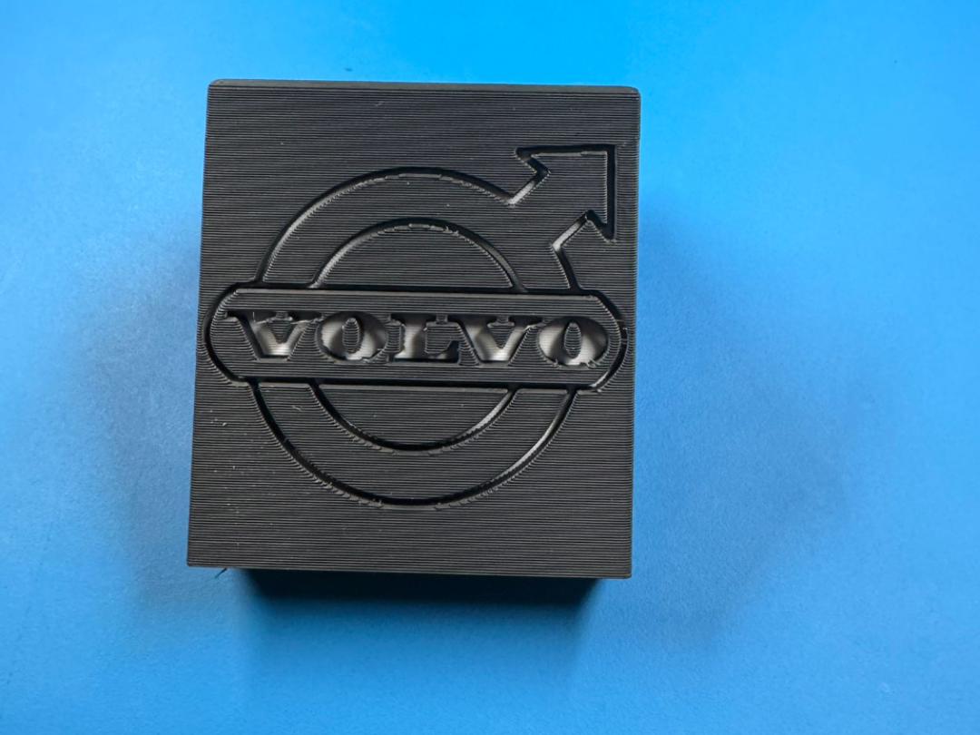 Volvo Poppy halter Remix 