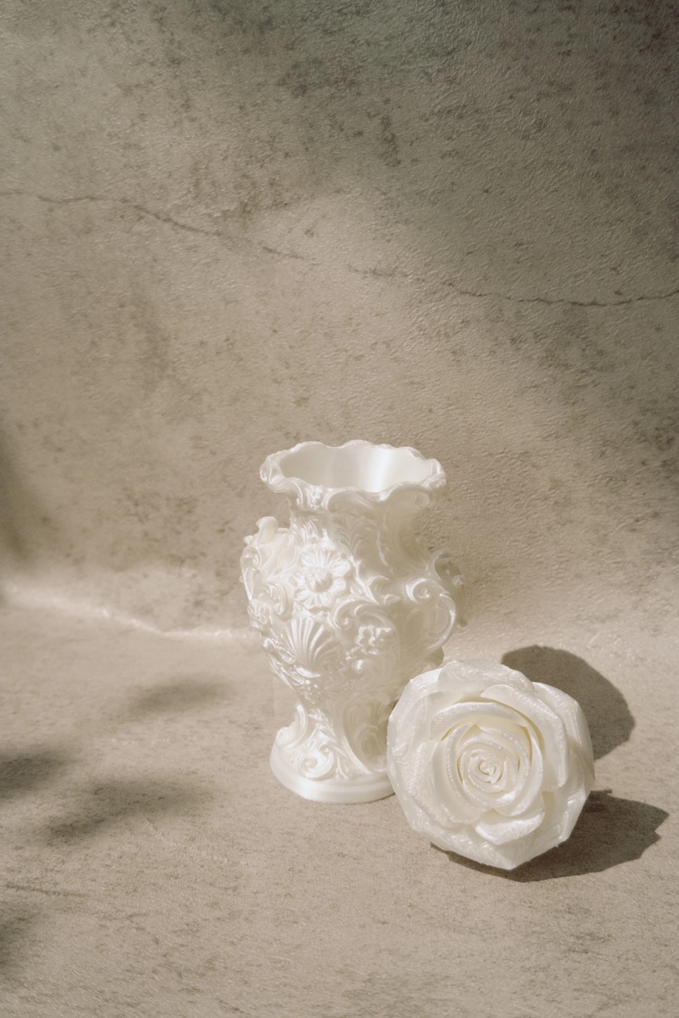 Single Rose Rococo French Rococo style Vase and Spiked Roses BJD Dollhouse Decoration ...