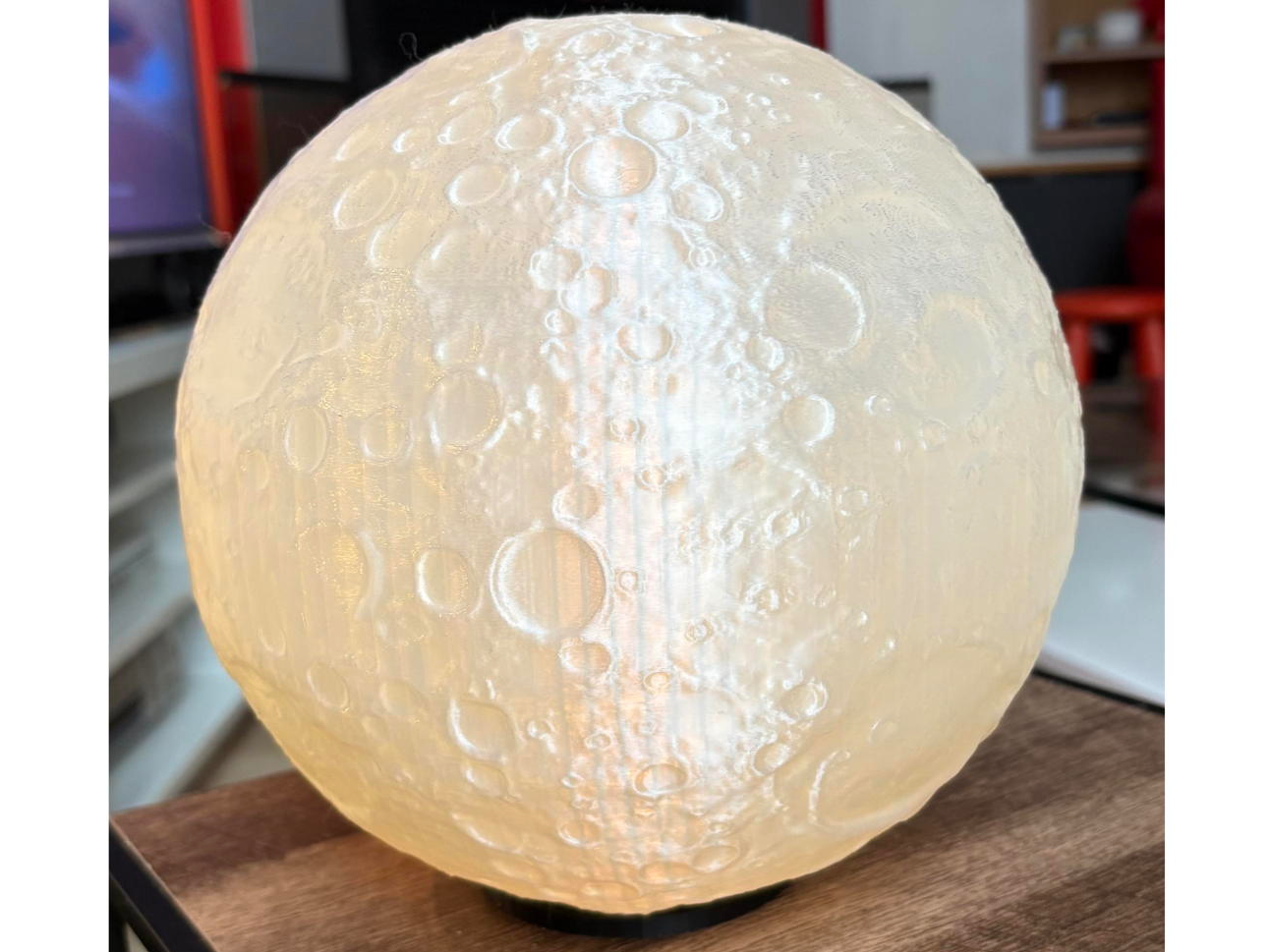Moon lamp with stable base