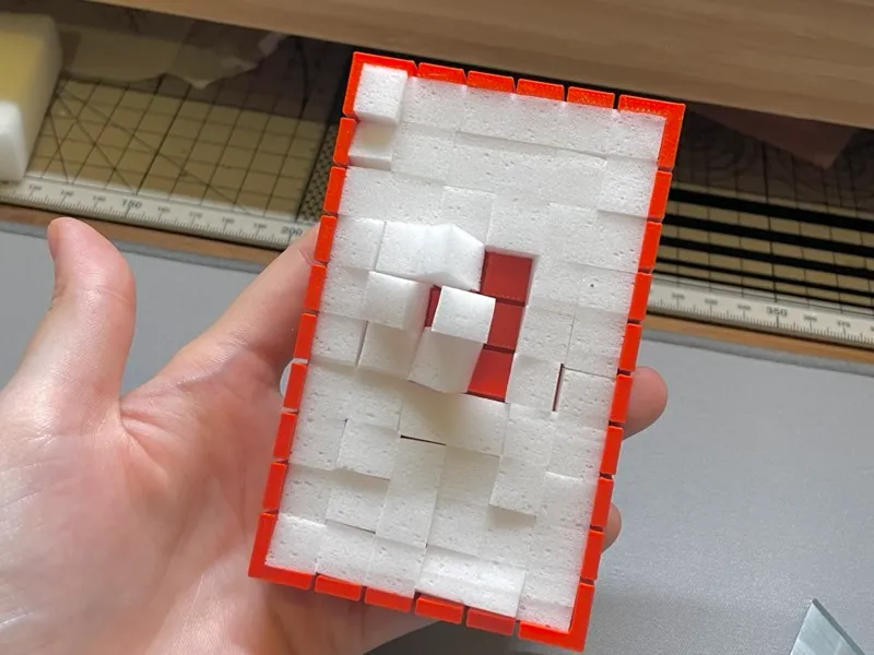 Mold cutting melamine sponge