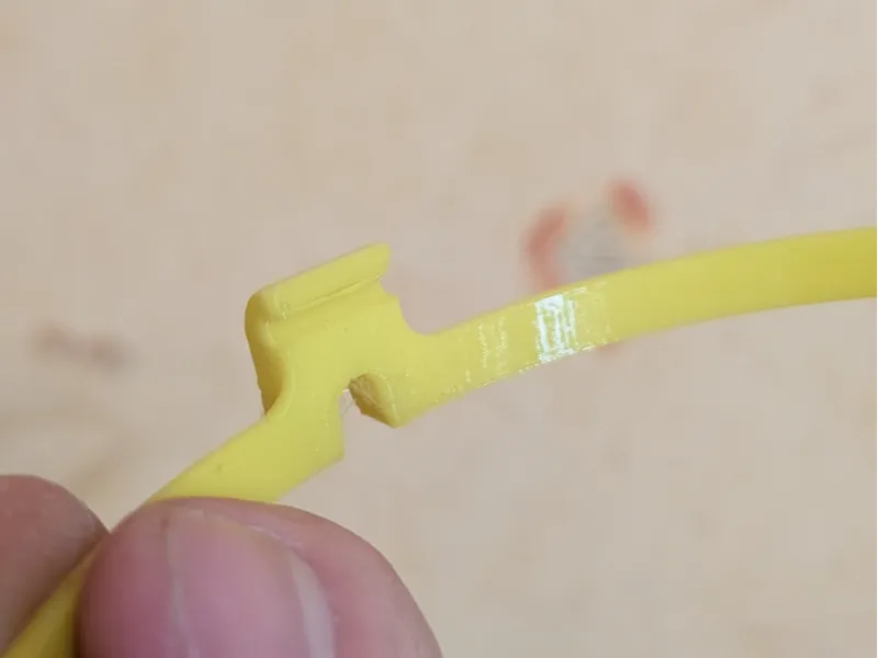 V3 Sunlu reusable filament clip