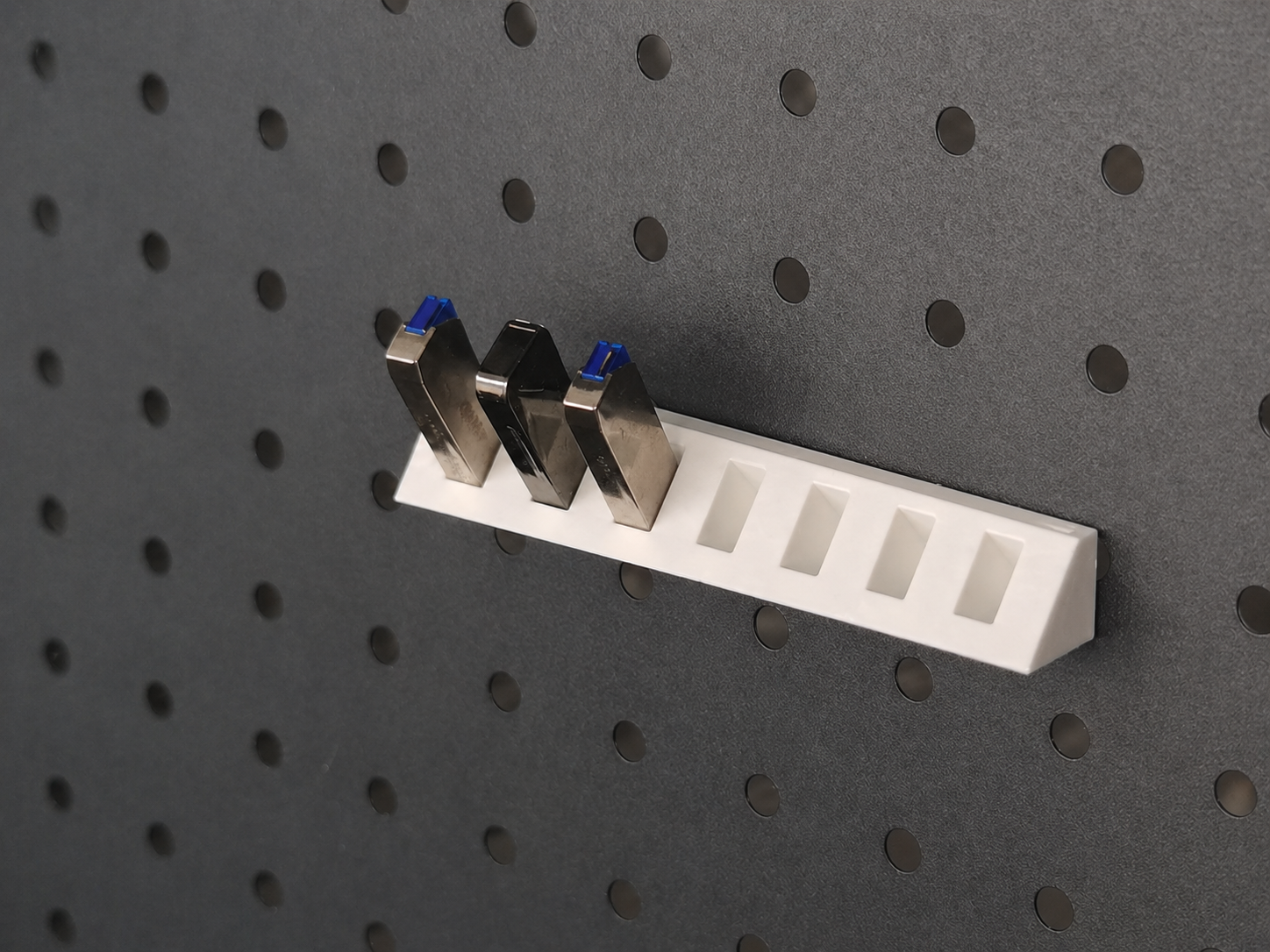 USB收纳 U盘收纳 各种洞洞板适用 16mm/25mm/宜家