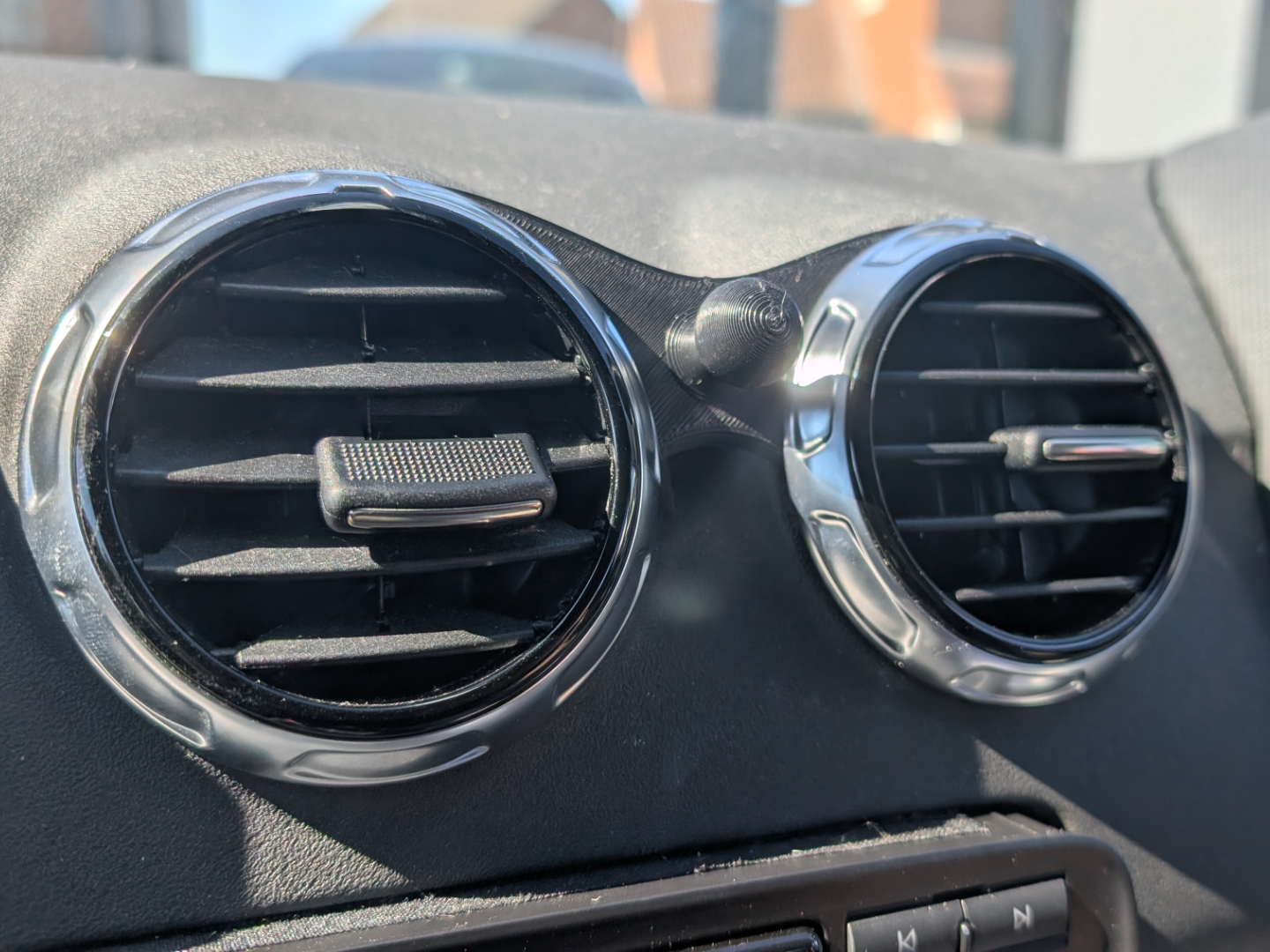 Audi TT 8J Drop-in Phone Vent Mount 
