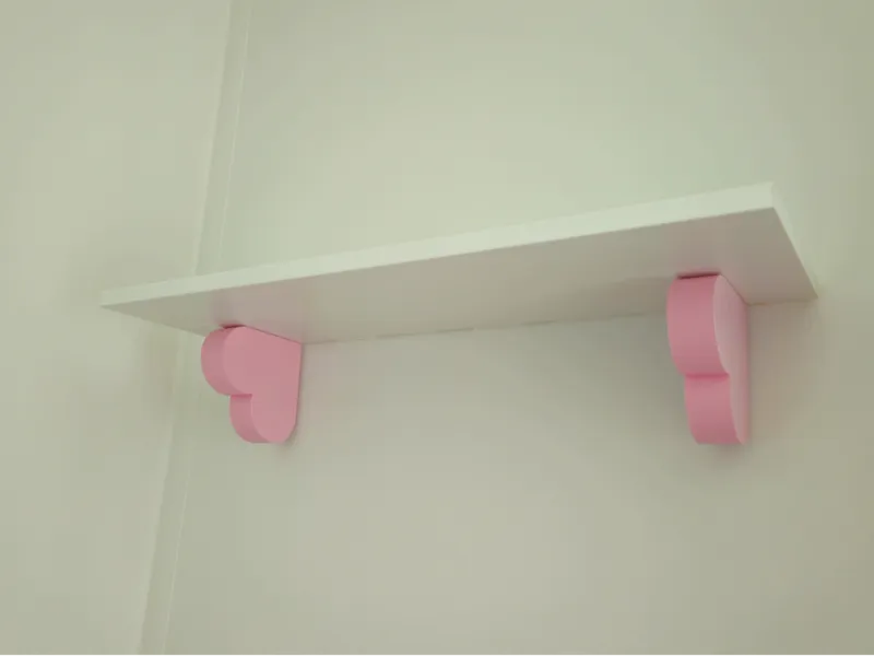 Heart shelf support