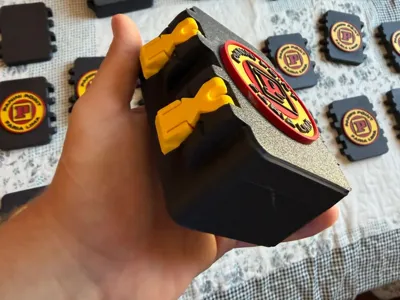 base and lock for World Cup small boxes