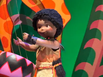 its a small world figurine 3