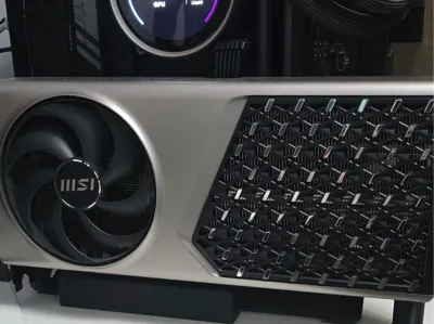 GPU holder Xtia ATX Extended