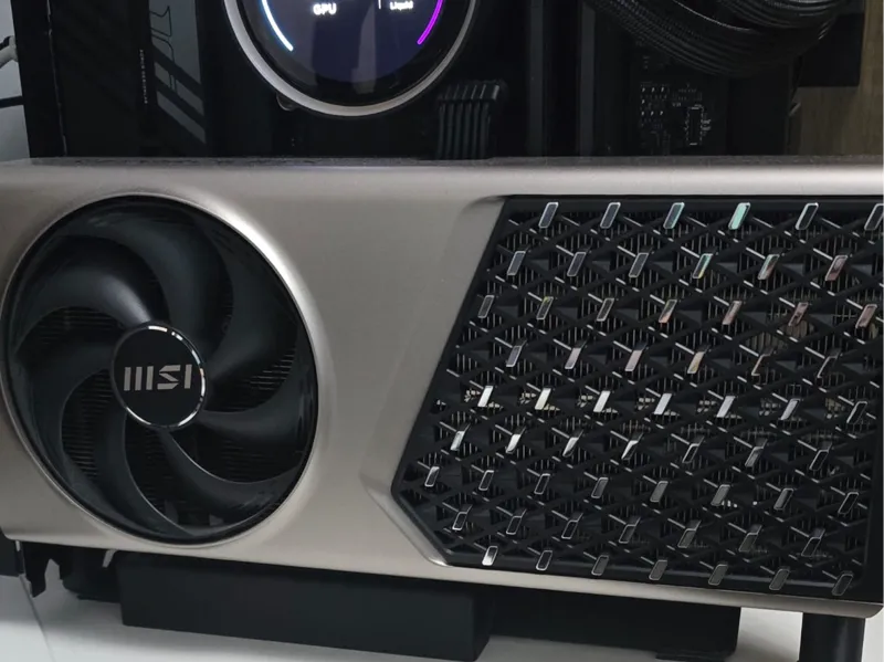 GPU holder Xtia ATX Extended