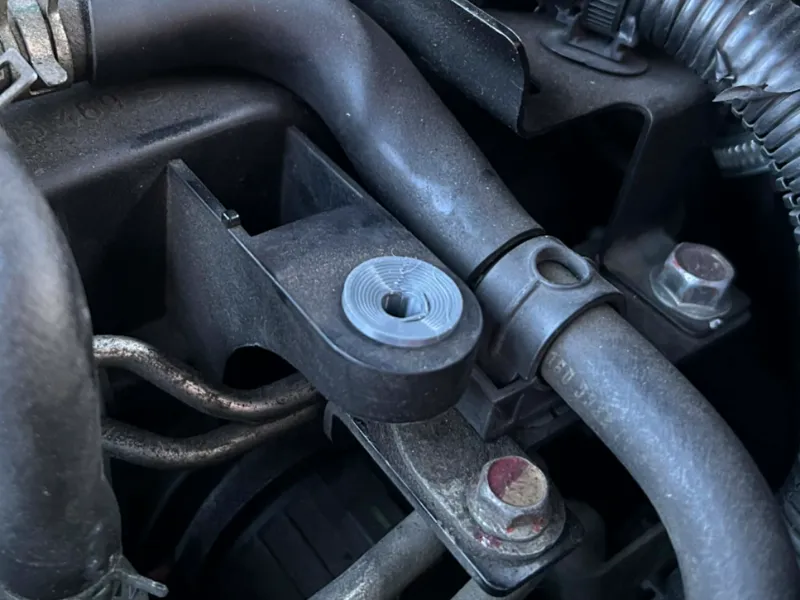 Grommet for engine cover (Mitsubishi)