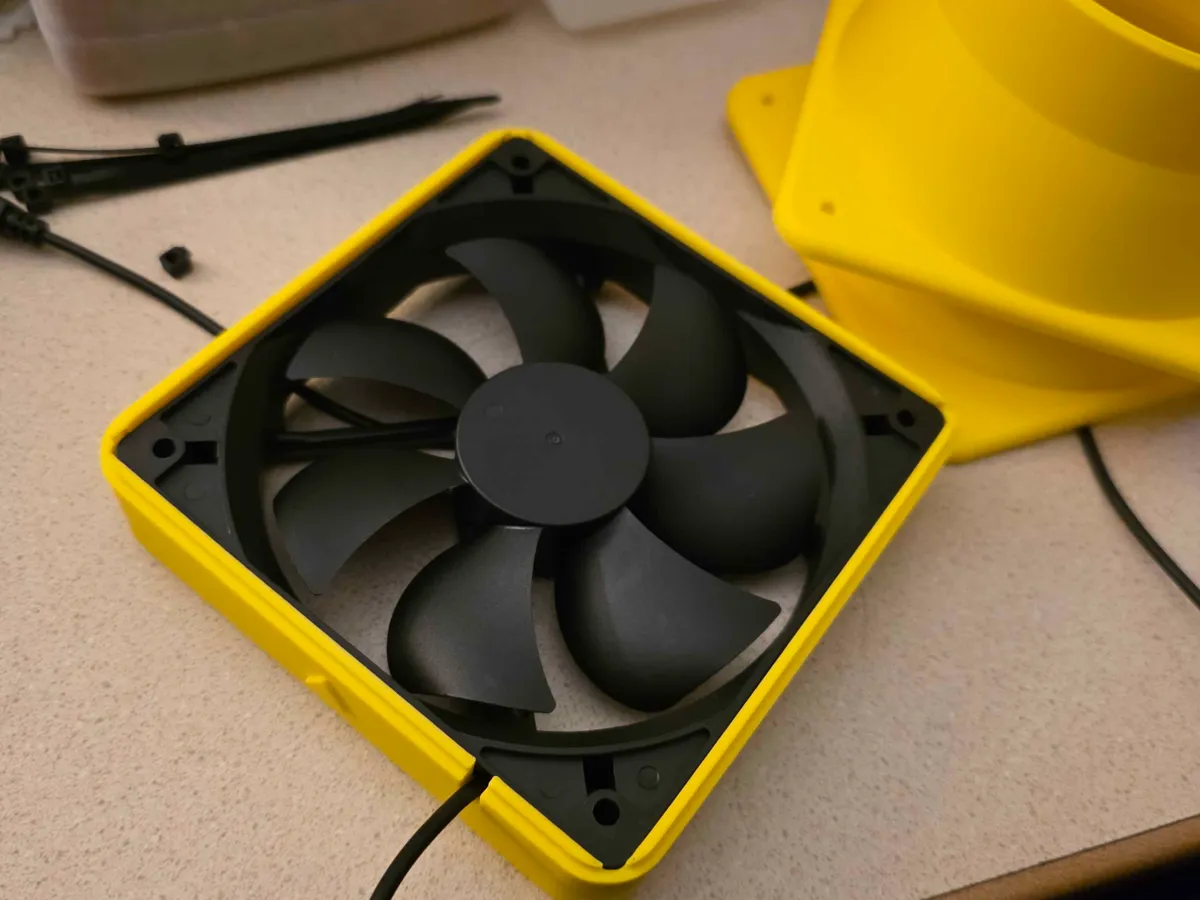 120mm Fan Box Center Housing for Non Noctua Fan - Free 3D Print Model ...