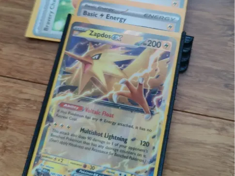 TCG Pokemon sleeved cards holder