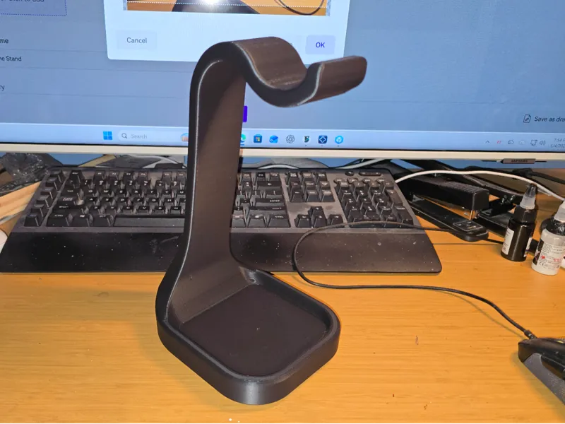 Simple Headphones Stand