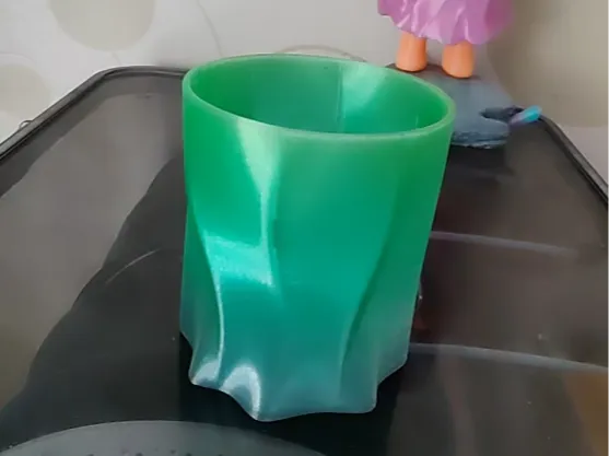 艺术笔筒