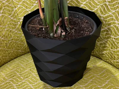 Flower pot
