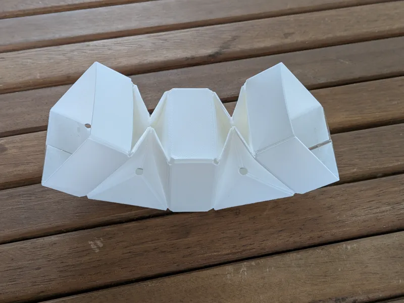 Bistable Square Hinge - compliant mechanism