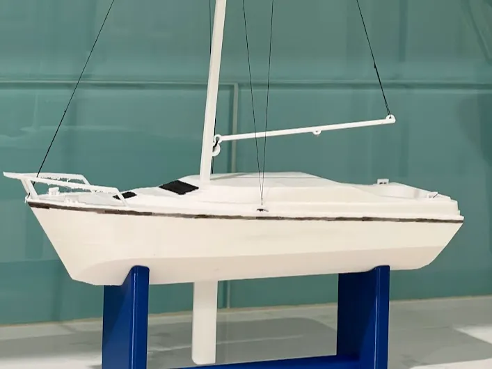 Macgregor 26M Sailboat Model
