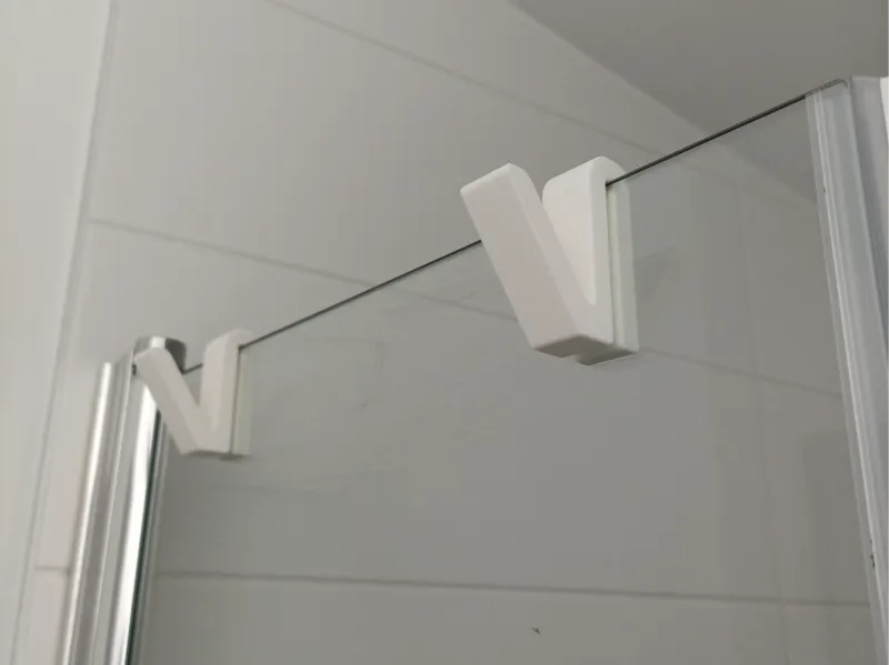 Shower hook / Porte serviette