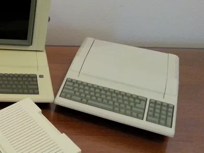 Apple II Raspberry Pi Enclosure - Platinum //e