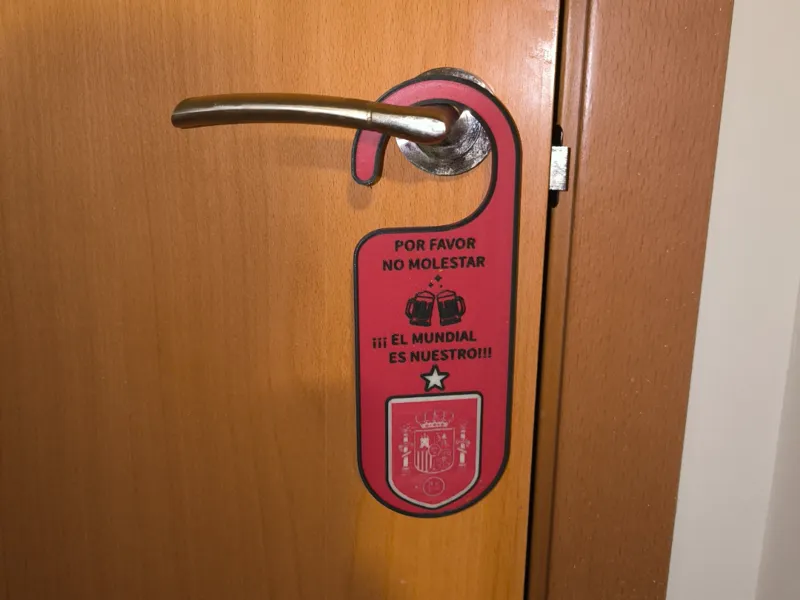 Colgador puerta La Roja