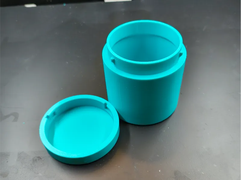 Scalable Twist and Lock Storage Container