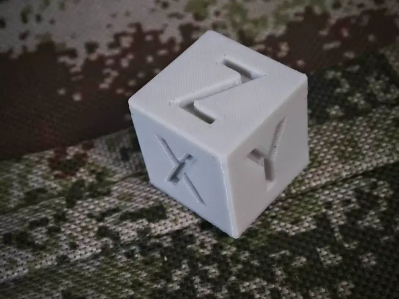 校准方块。耗材收缩测试。XYZ轴测试。校准方块。