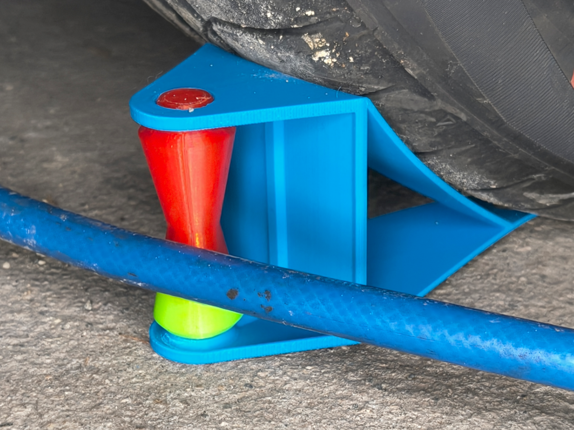 Hose Guide Roller - Prevent Hose Snagging