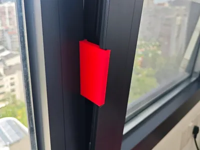 Window wind stopper, windproof securing clip, wind restrictor