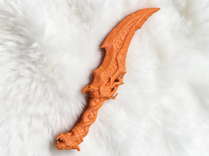 Orange Wolf-Head Wrapped Vine War Blade