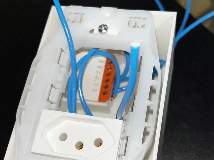 Sonoff R4 Mini / MINIR4 Power Outlet box