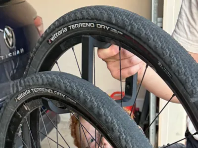 Bicycle wheel hanger