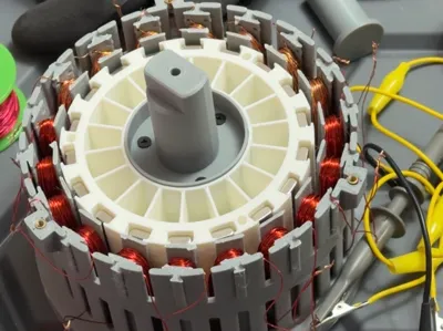 Compact 3D Printable Radial Generator