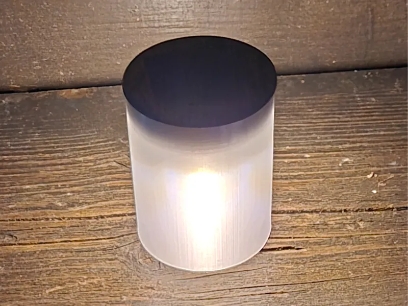 Einfache Solar LED Tischlampe 1
