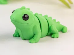 Baby mini iguana