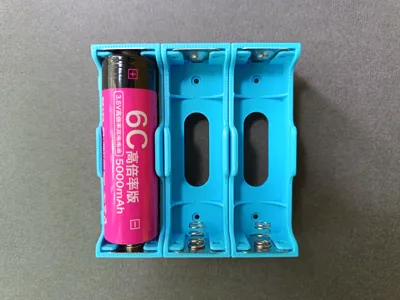 Expandable 18650/21700 battery holder