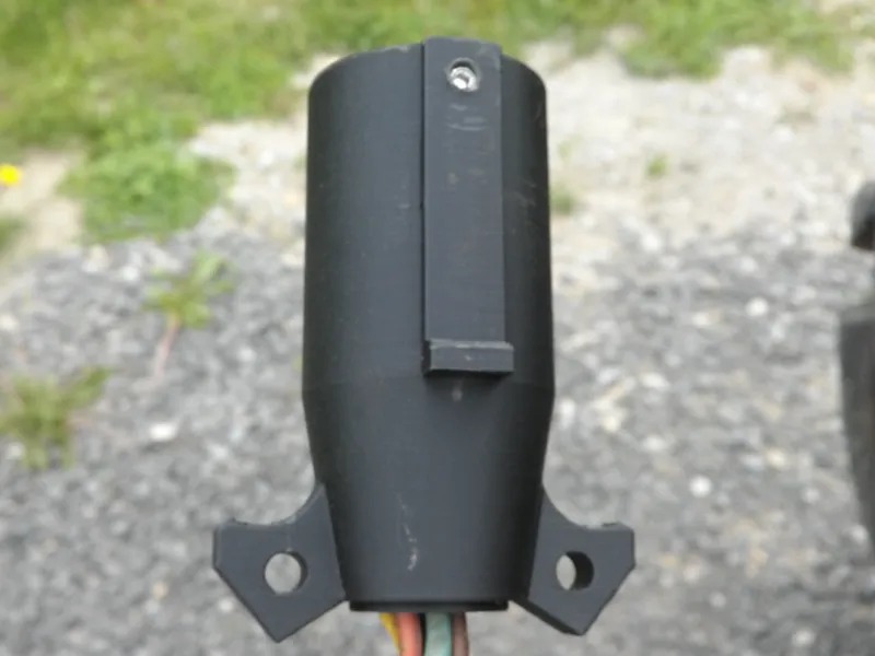 7 Pin Flat Trailer/RV Lights plug Housing