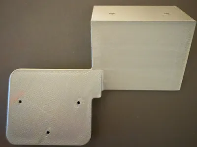 Eufy S340 Adapter Mirrored Sloped Roof Mount