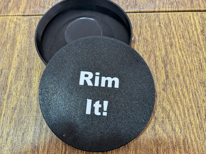 Rim with custom text