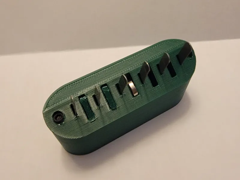 Neoblade blade holder
