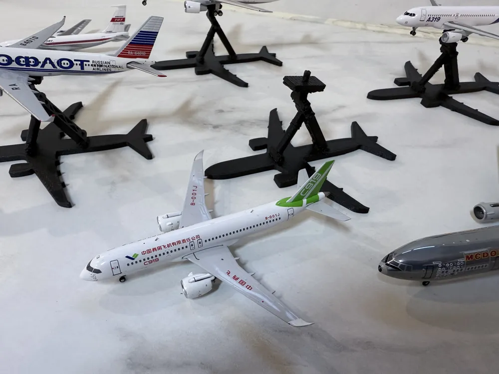 Ground-shadow design 1/400 scale aircraft model stand ground‑shadow ...