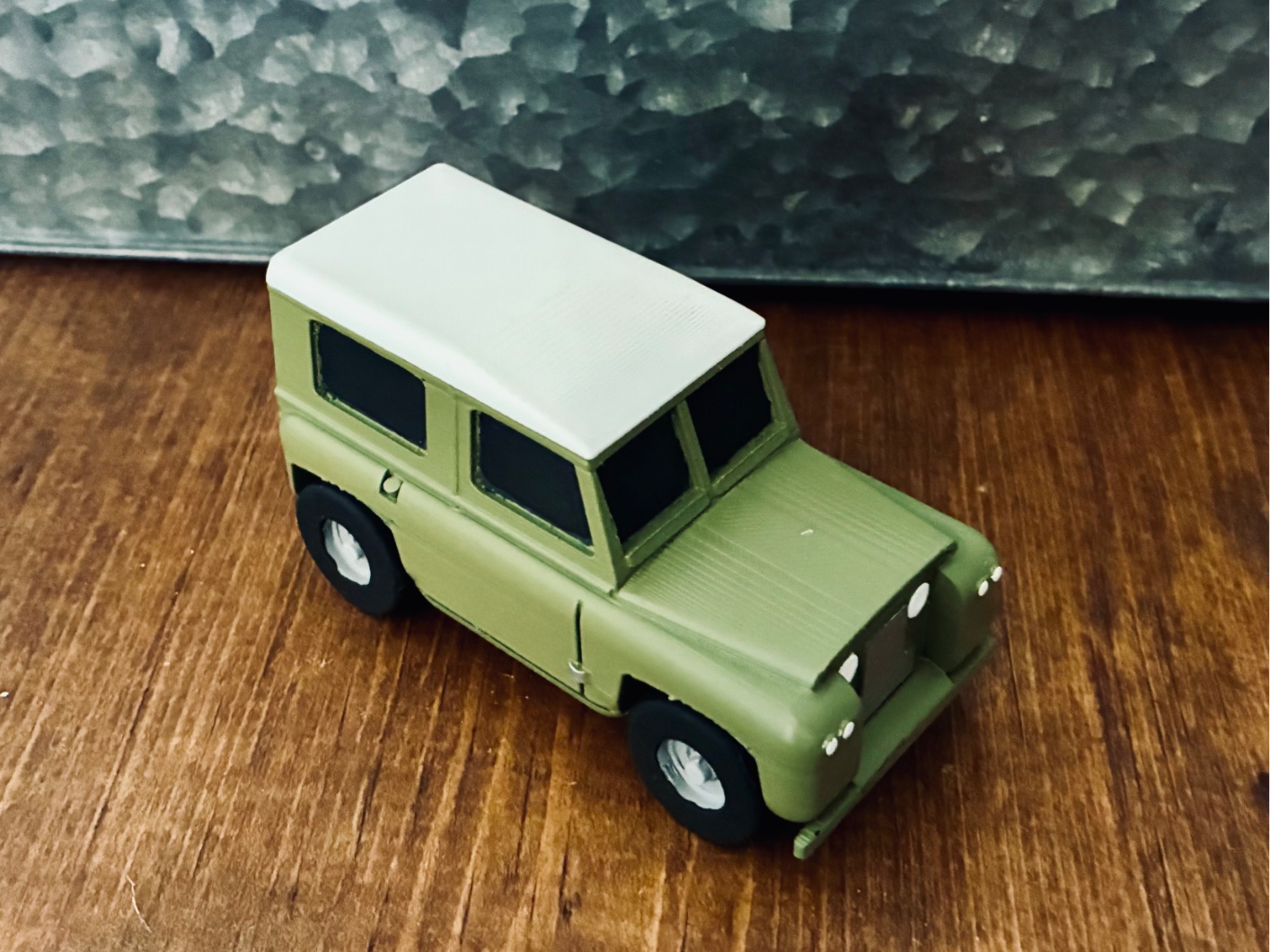 Land Rover Defender (Series III)
