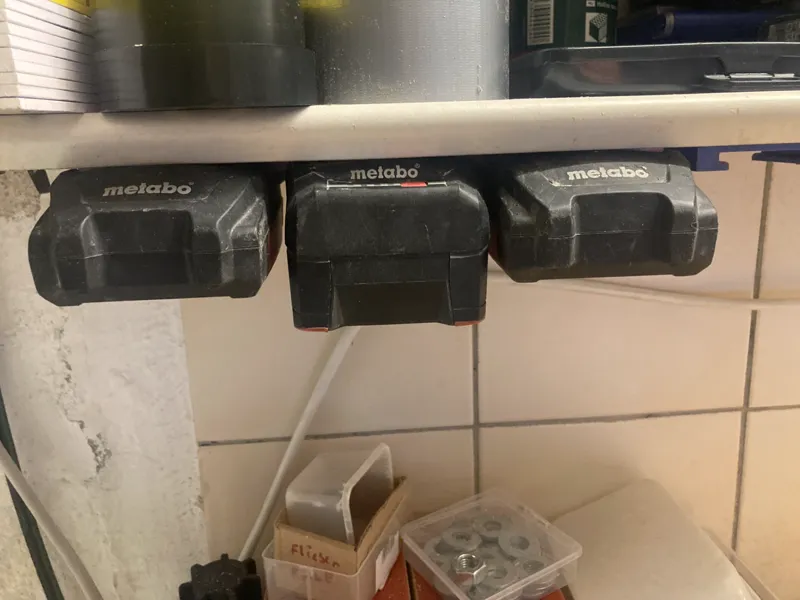 3er Metabo Akkuhalter